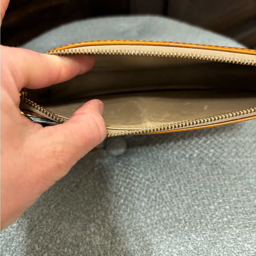 Louis Vuitton Tan Monogram Wristlet - Picture 9 of 9